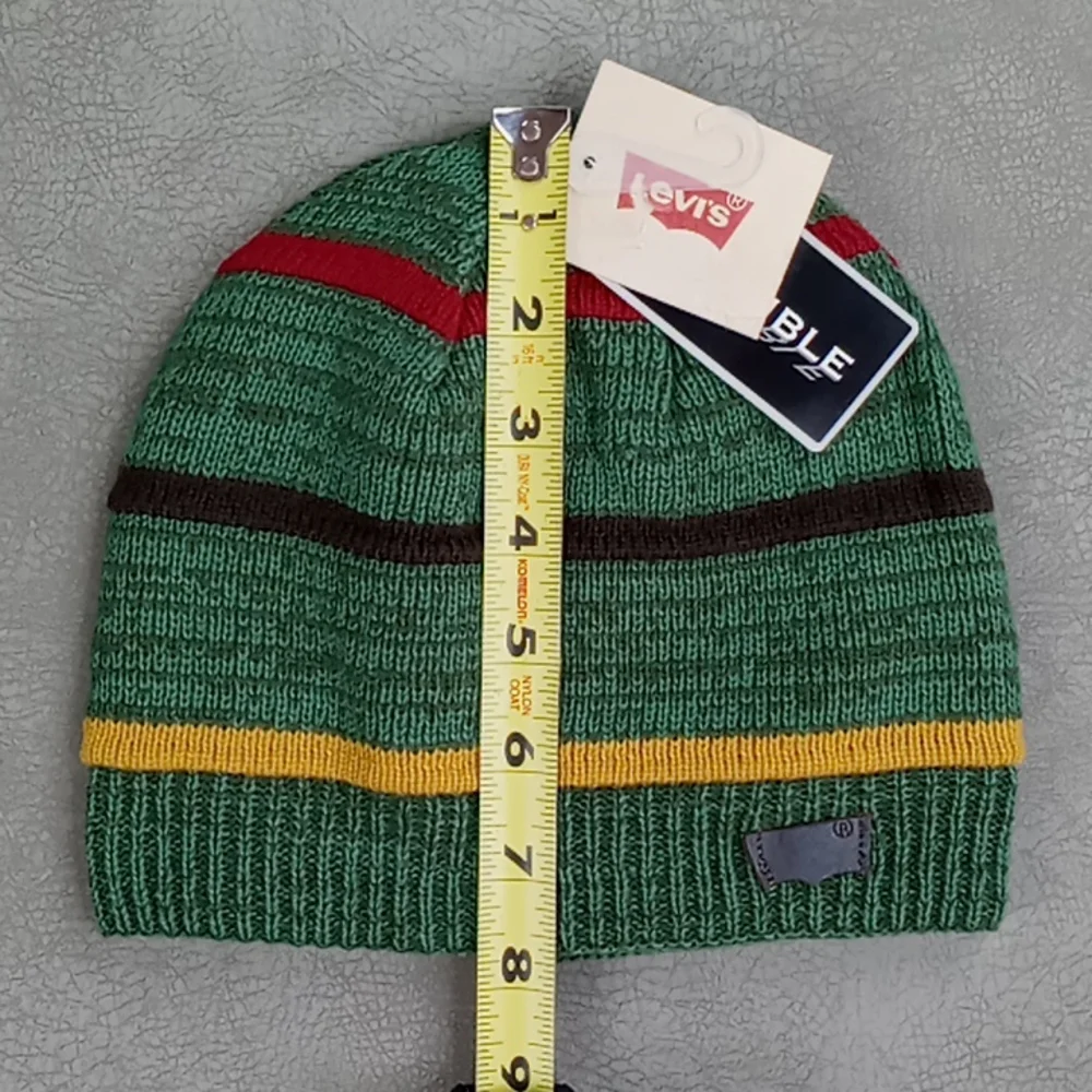 Levi's Reversible Beanie Hat Green NWT - Picture 9 of 10